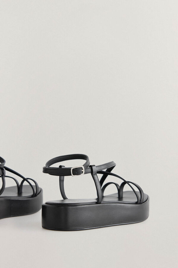 Pedro del Hierro Sandalia negra plataforma midi Negro