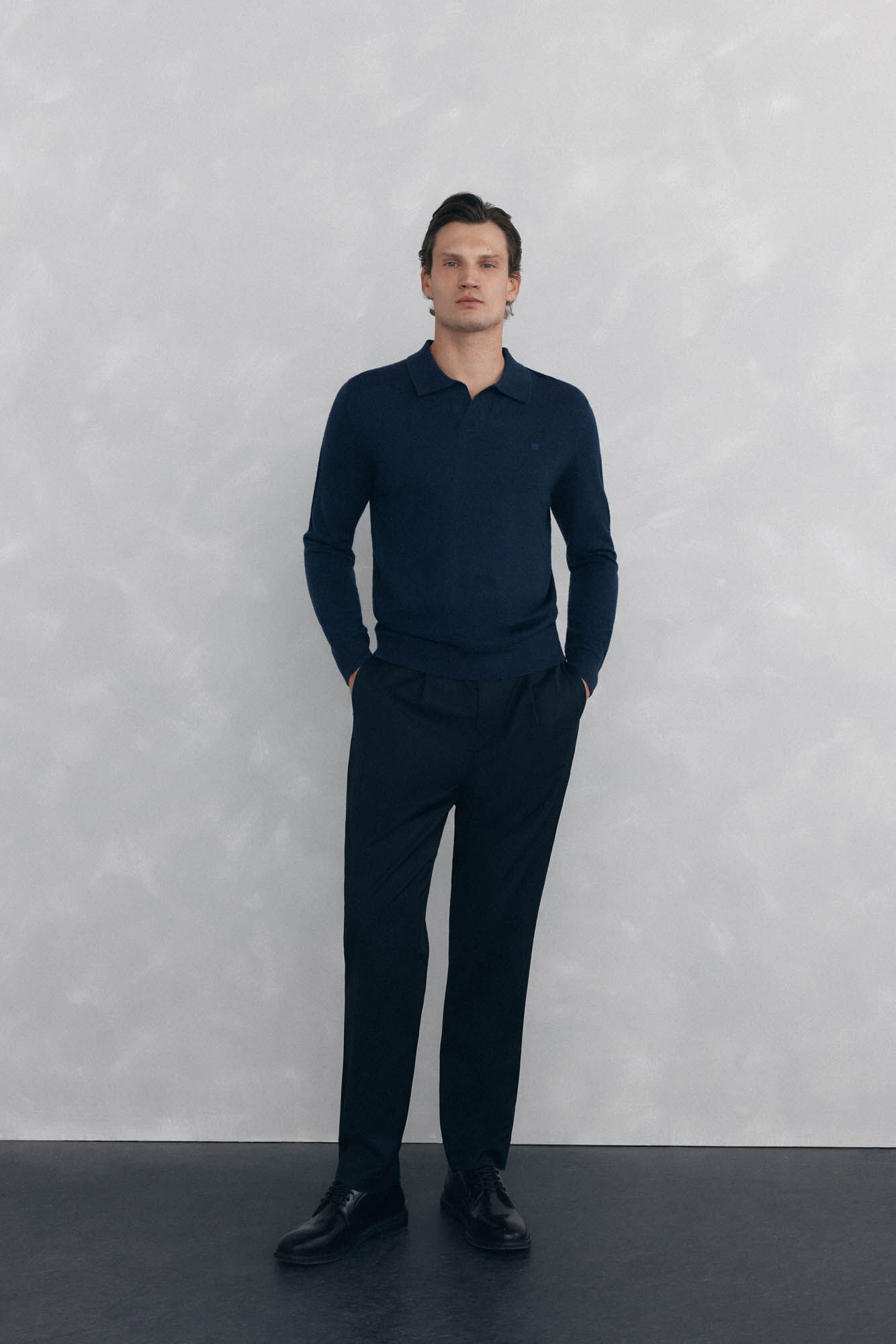 Pedro del Hierro Su&eacute;ter com gola Johnny em l&atilde; merino e cashmere