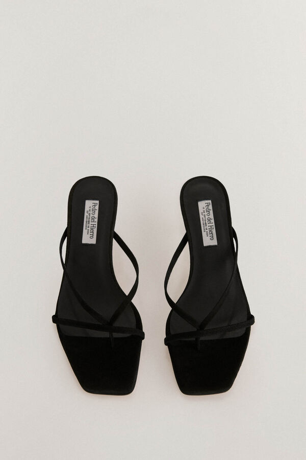 Pedro del Hierro Sandalia Mule Tac&oacute;n Dorado Negro