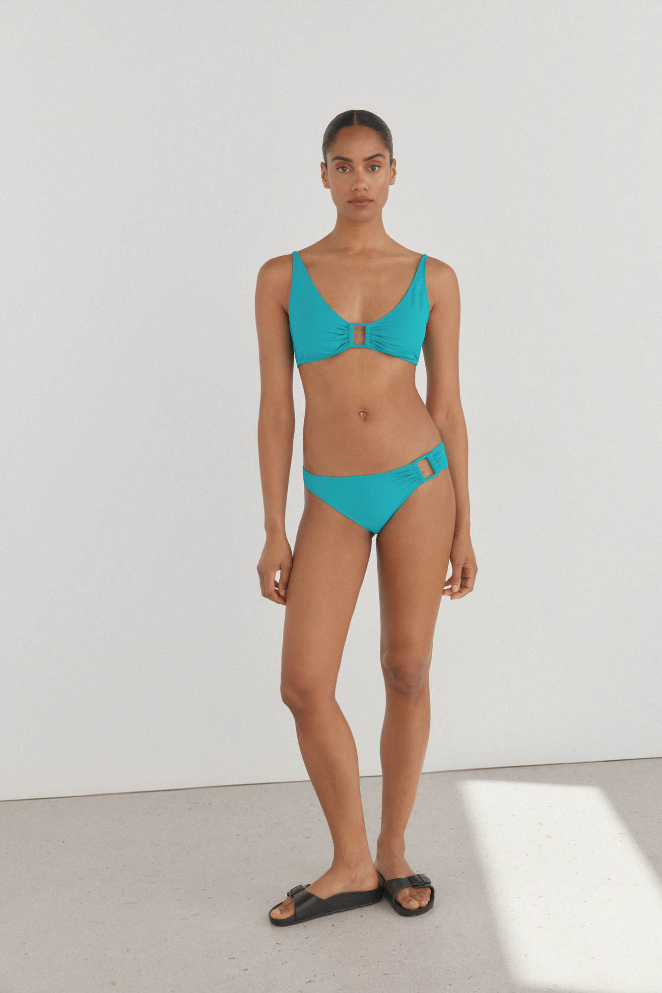 Pedro del Hierro Set bikini braguita cl&aacute;sica y top halter