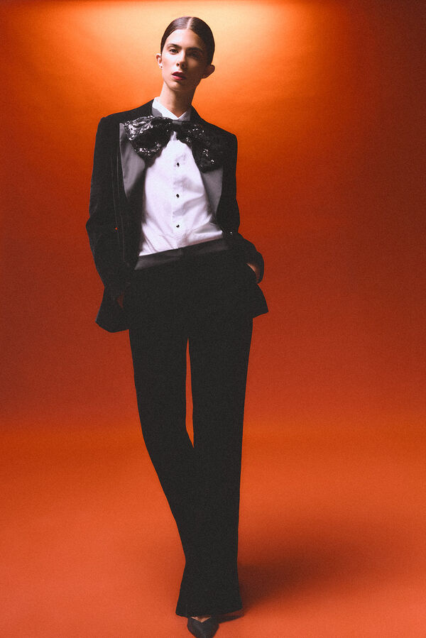 Pedro del Hierro Pajarita lentejuelas y terciopelo Negro