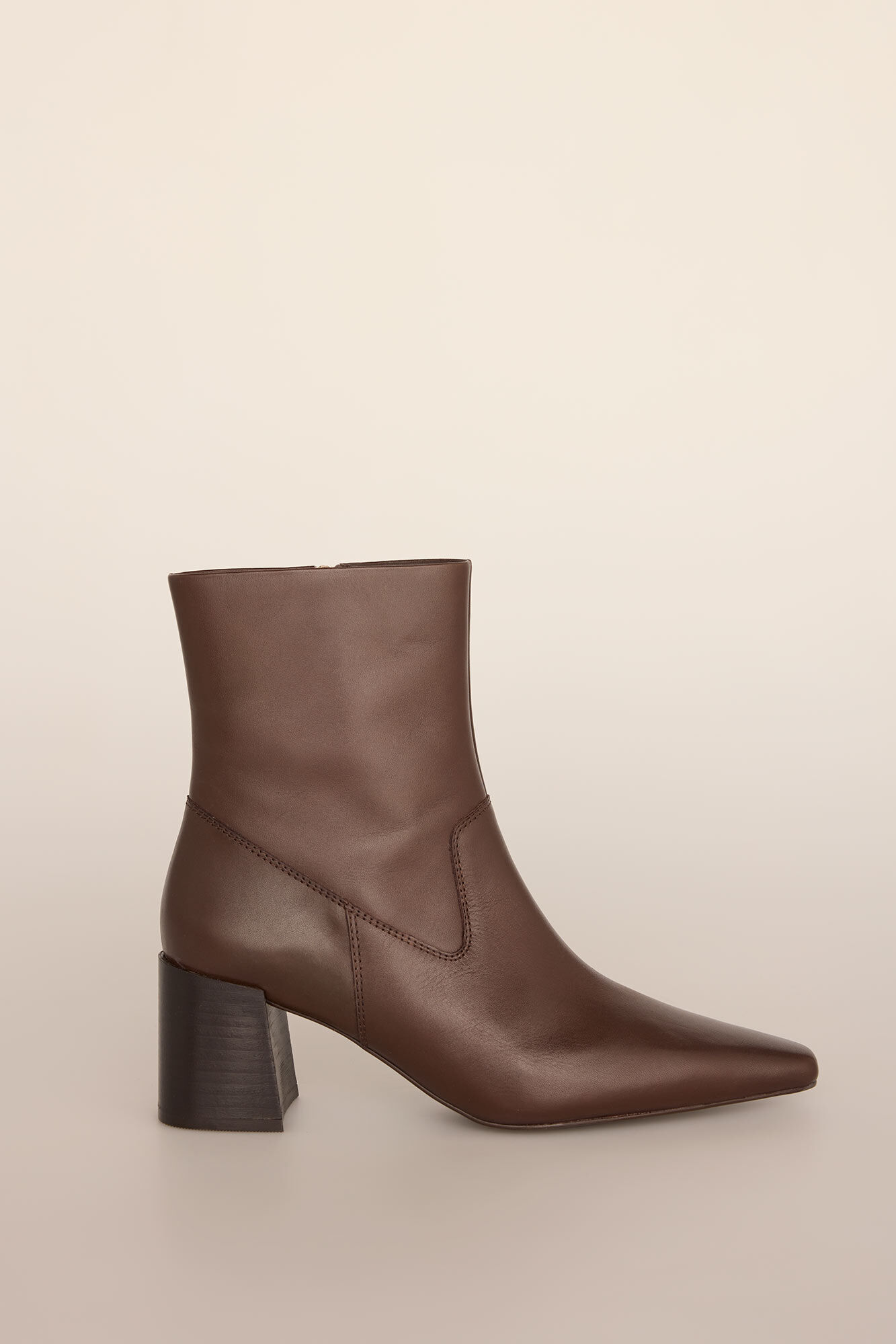 Pedro del Hierro Bota de salto em Botins napa