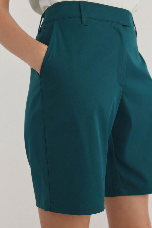 Pedro del Hierro Bermuda golf Verde