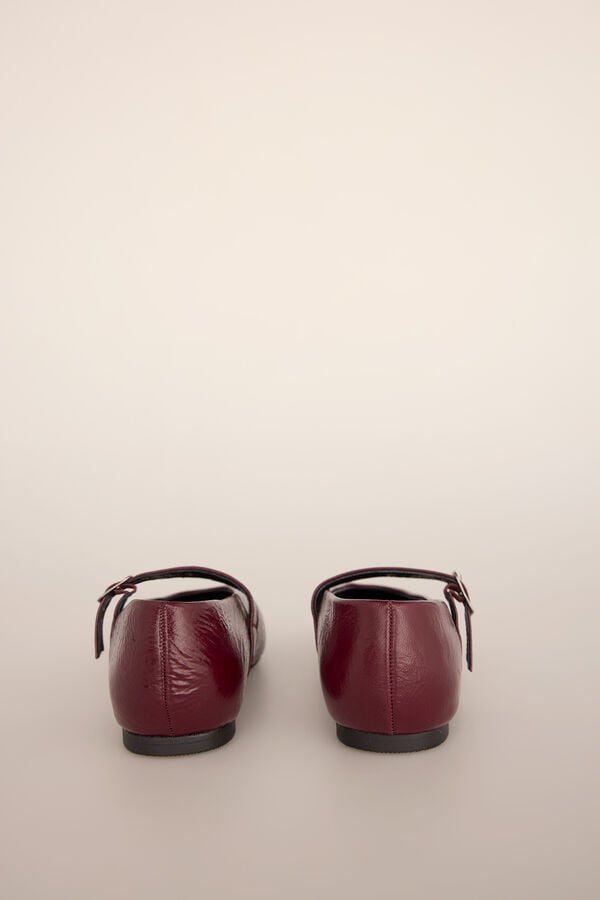Pedro del Hierro Bailarina de piel con arandelas Burdeos