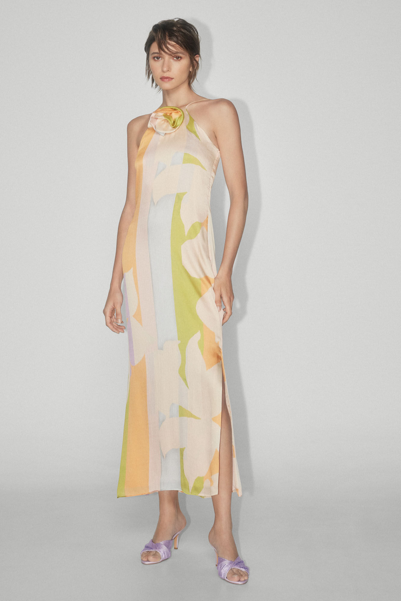 TFP by Tamara Falc&oacute; Vestido halter flor