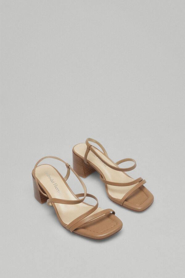 Pedro del Hierro Sandalia tac&oacute;n media multi tiras Beige