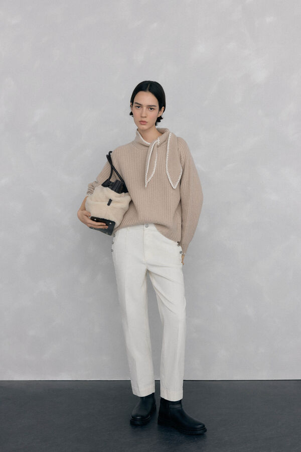 Pedro del Hierro Jersey lazada cuello Beige