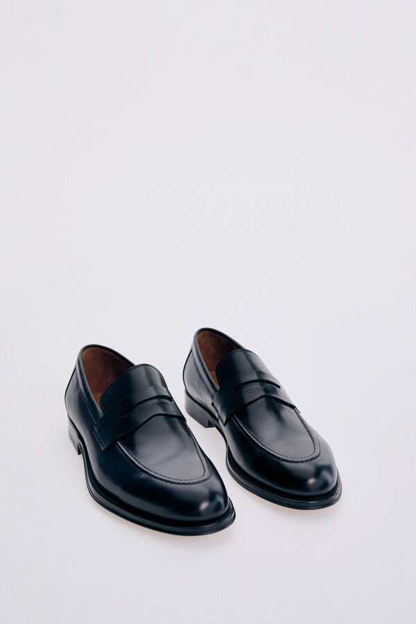 Pedro del Hierro Mocas&iacute;n piel Negro