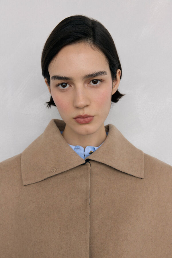 Pedro del Hierro Capa flecos Beige