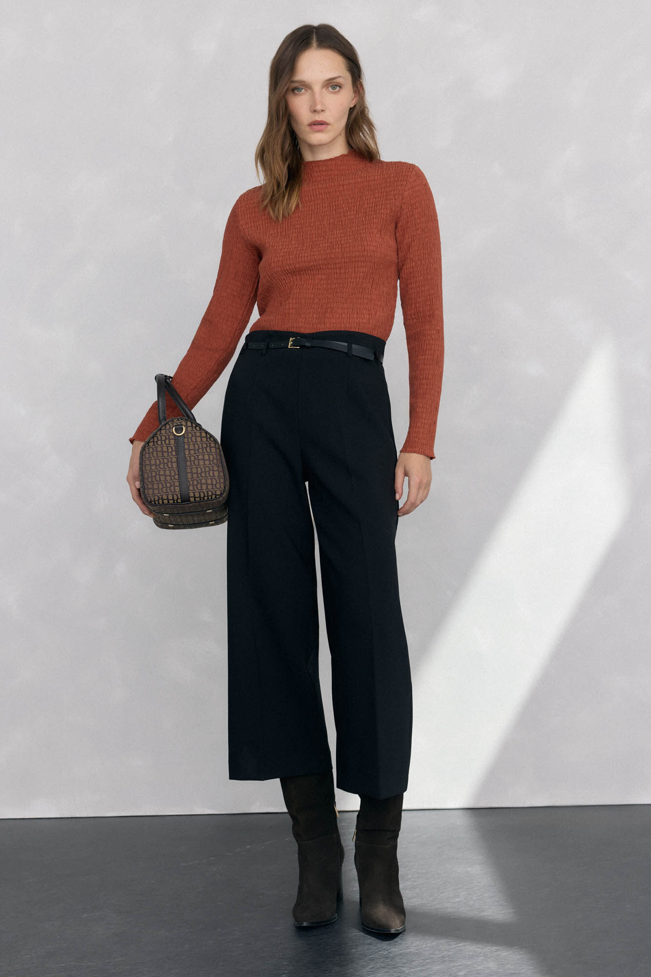 Pedro del Hierro Camiseta cuello chimenea estructura