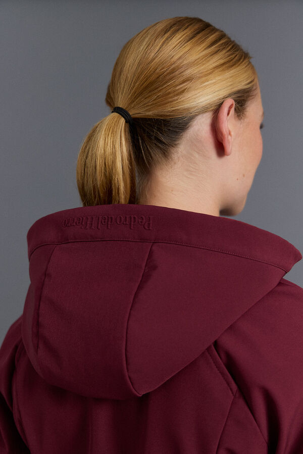 Pedro del Hierro Cortavientos golf Rojo