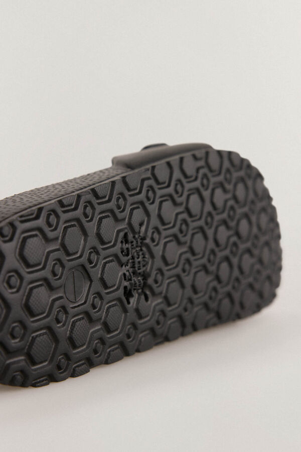 Pedro del Hierro Chancla Negro