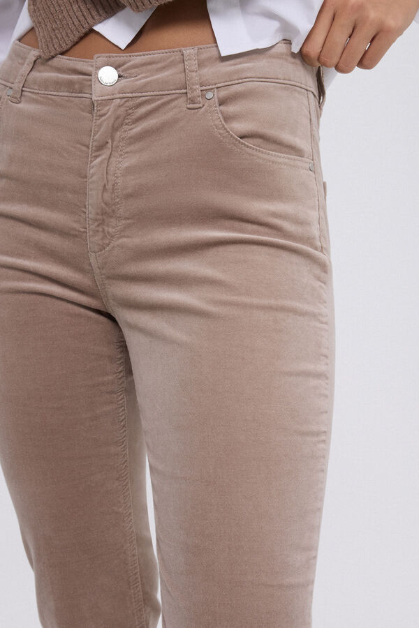 Pedro del Hierro Cal&ccedil;a flare de veludo Cizento