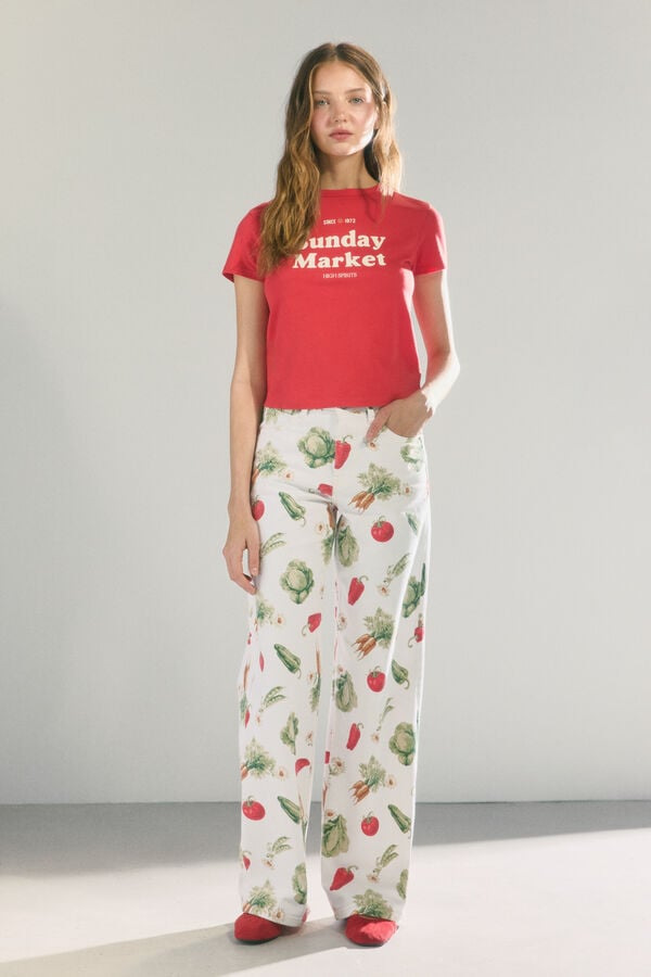 High Spirits T- Shirt Rouge  vermelho