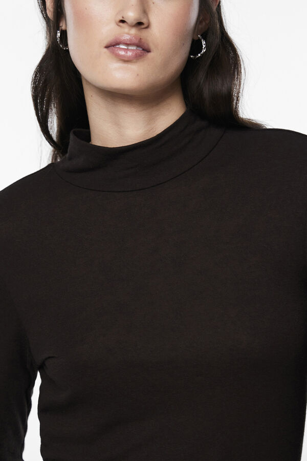 Pieces T-shirt b&aacute;sica em viscose preto