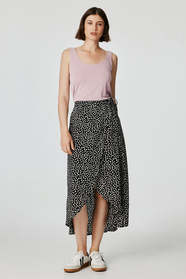 Pieces Camiseta b&aacute;sica pico rosa