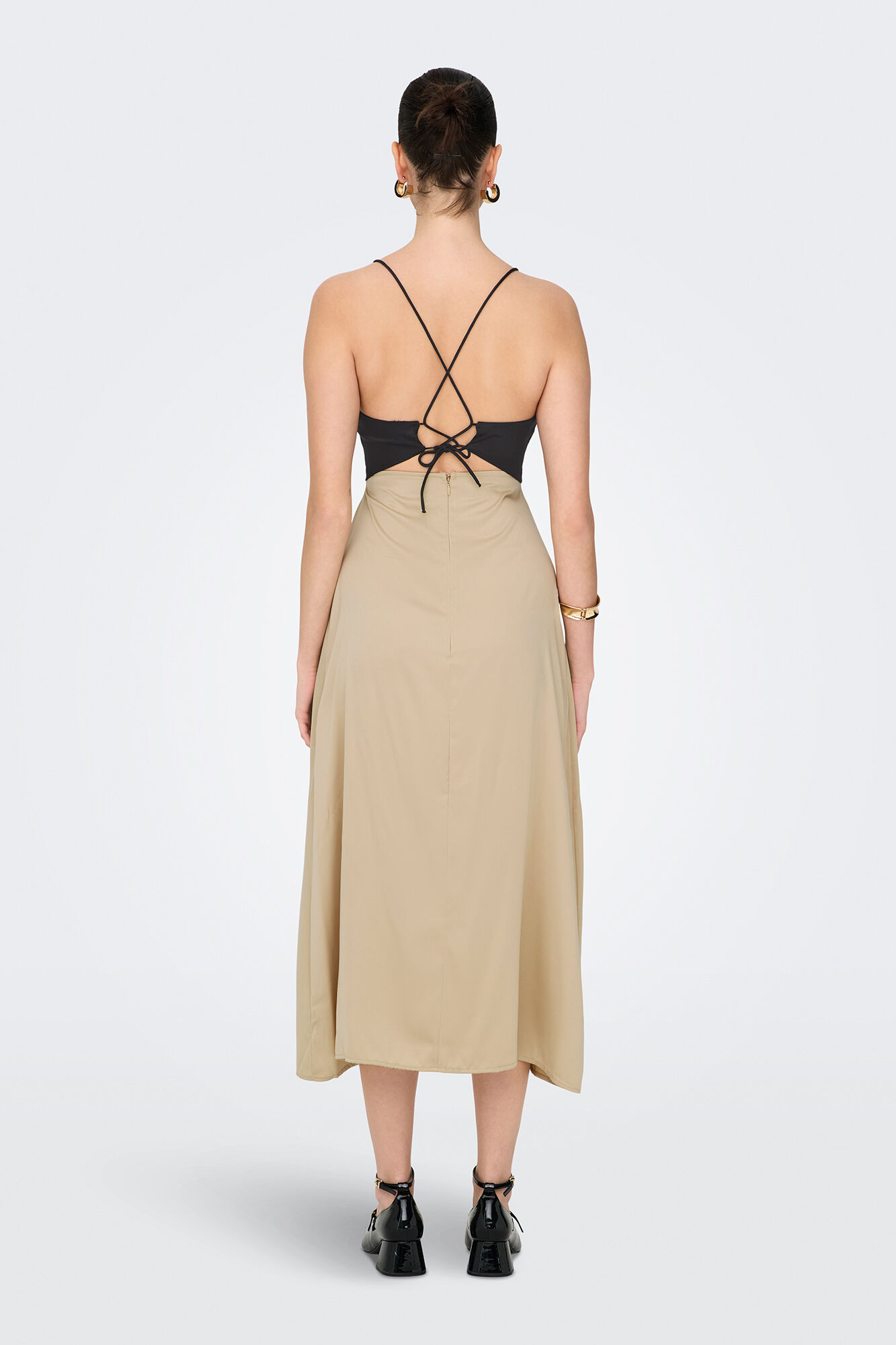 Only Vestido de al&ccedil;as comprido