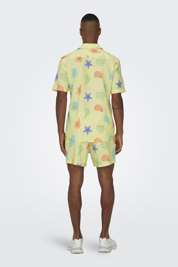 Only & Sons Ba&ntilde;ador estampado amarillo