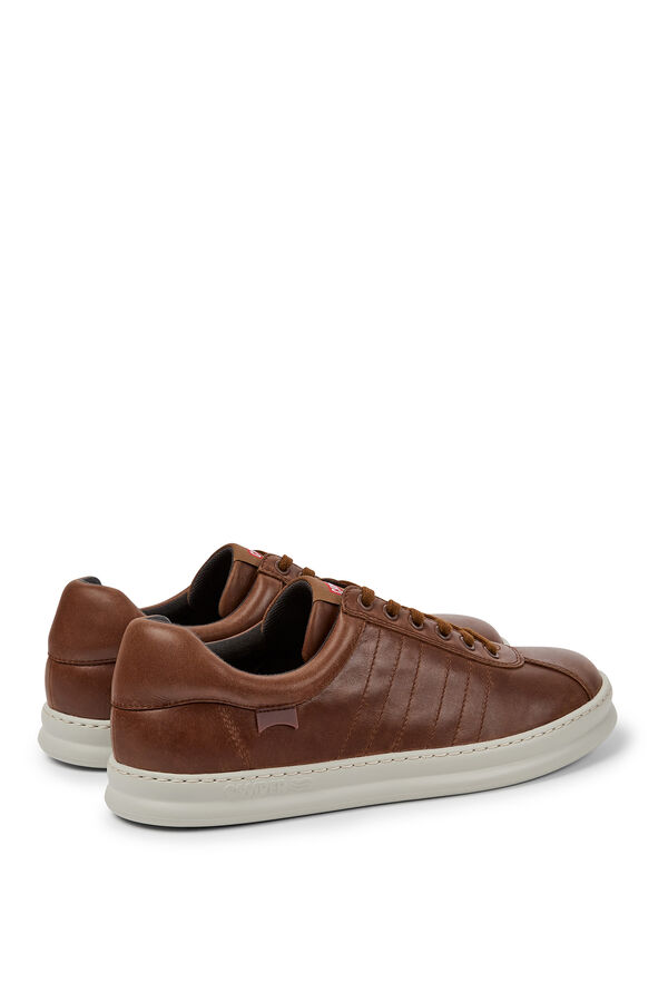 Camper Sneakers castanhas para homem. cru