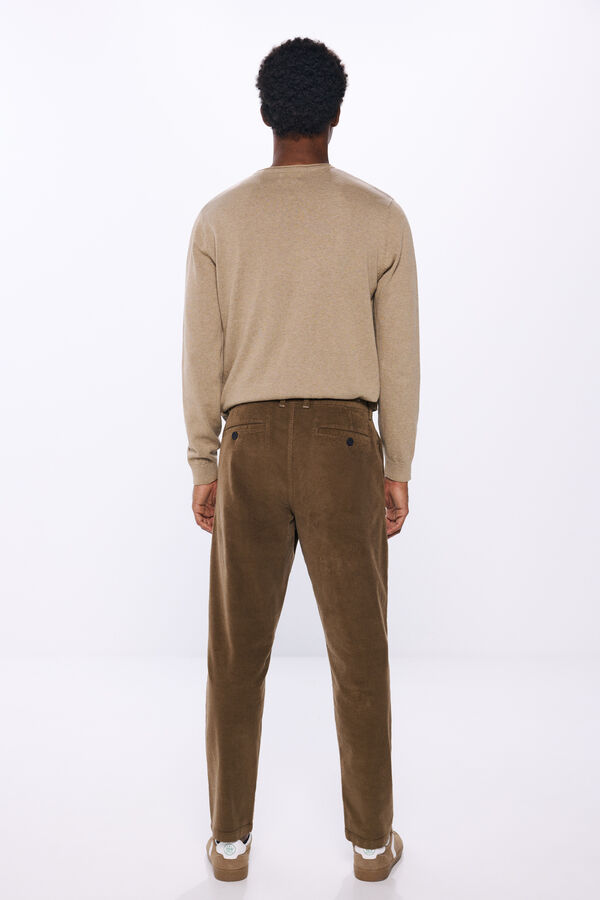 Springfield cal&ccedil;as chino de veludo lavadas e confort&aacute;veis camel