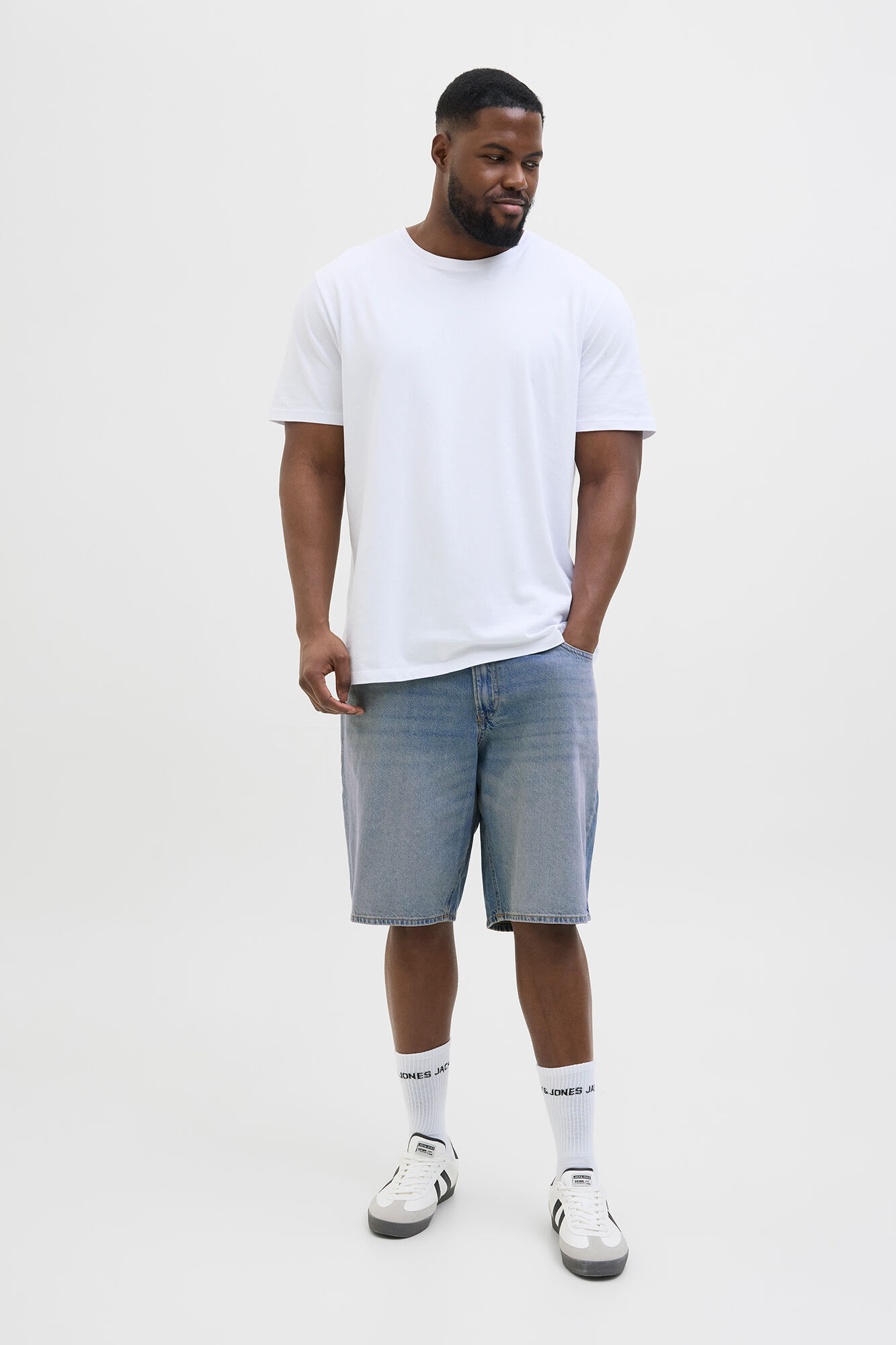 Jack & Jones PLUS Shorts denim PLUS com ajuste folgado