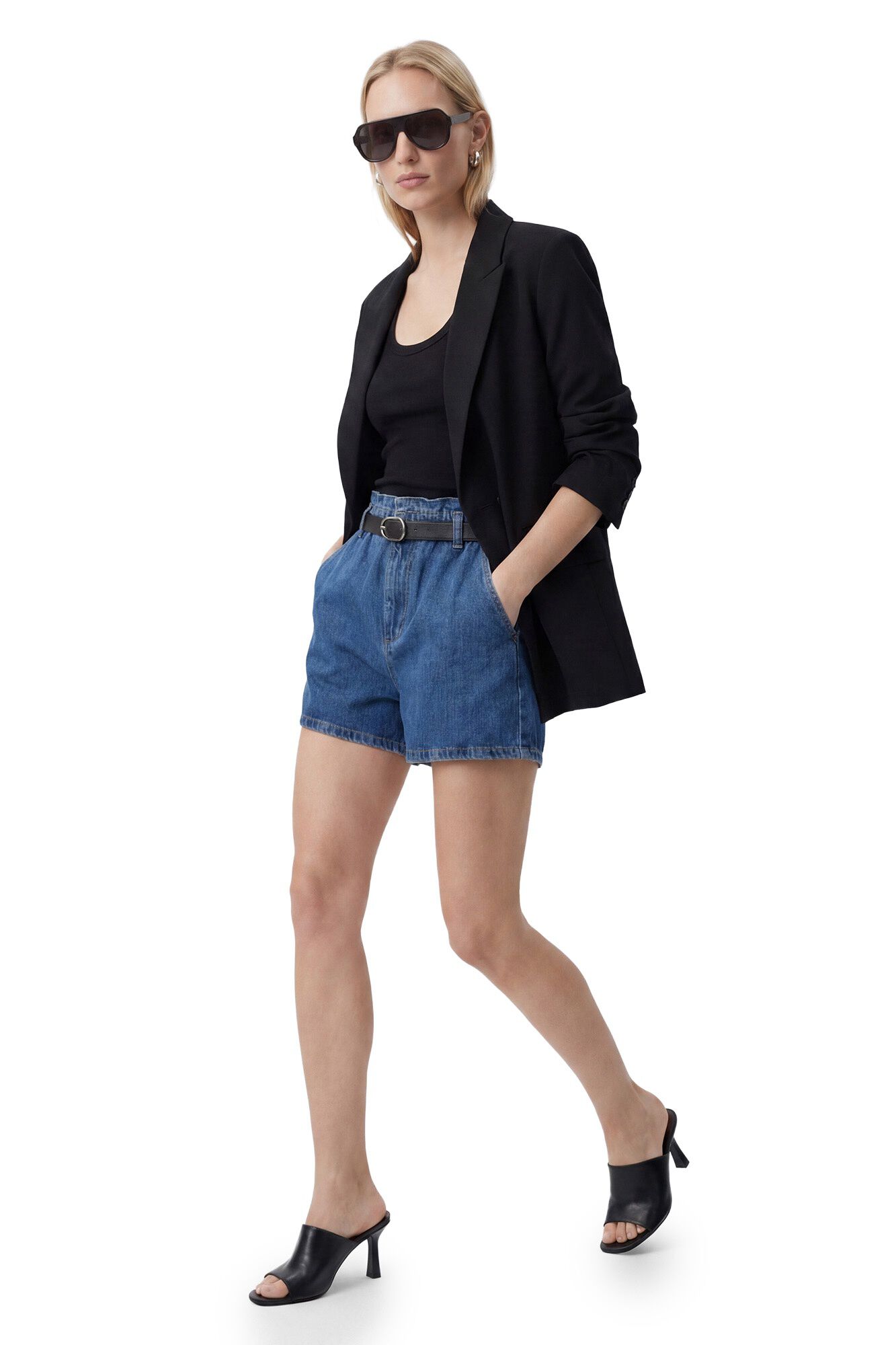 Koton Shorts denim talle alto con cintur&oacute;n