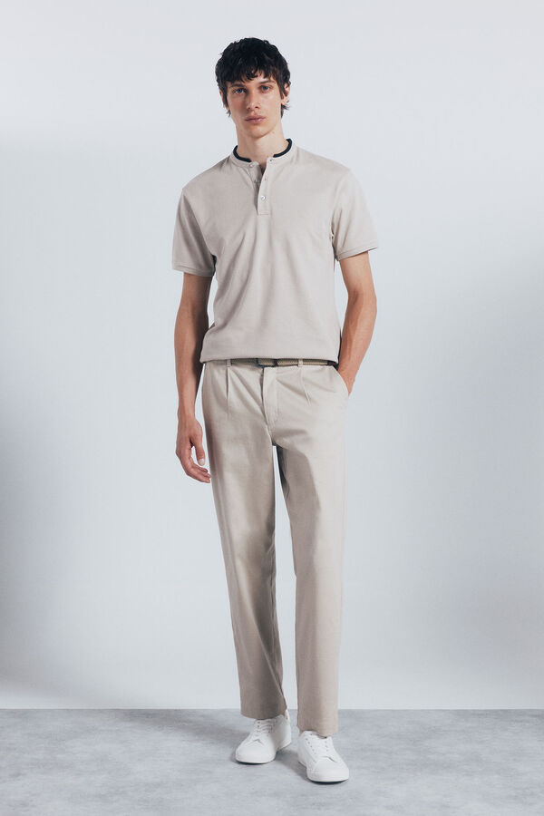 Springfield Polo piqu&eacute; cuello mao slim fit nude