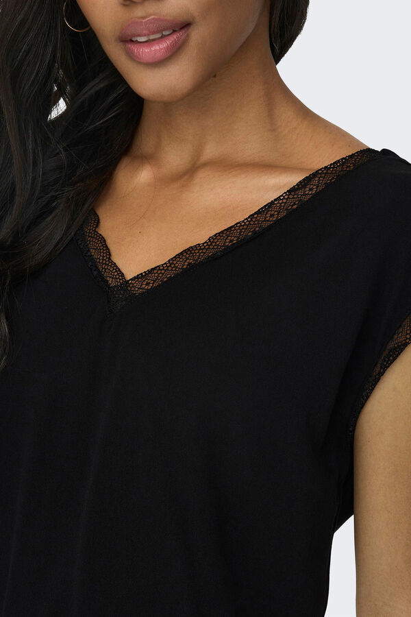 Only Blusa manga corta encaje negro