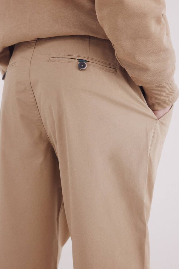 Springfield cal&ccedil;as chino slim fit confort&aacute;veis bege