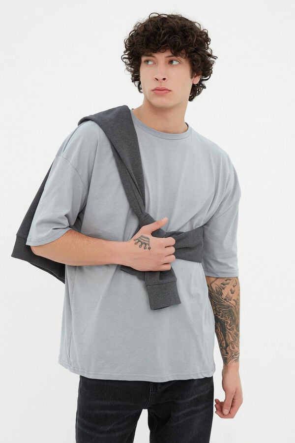 Trendyol T-shirt de manga curta cinzento