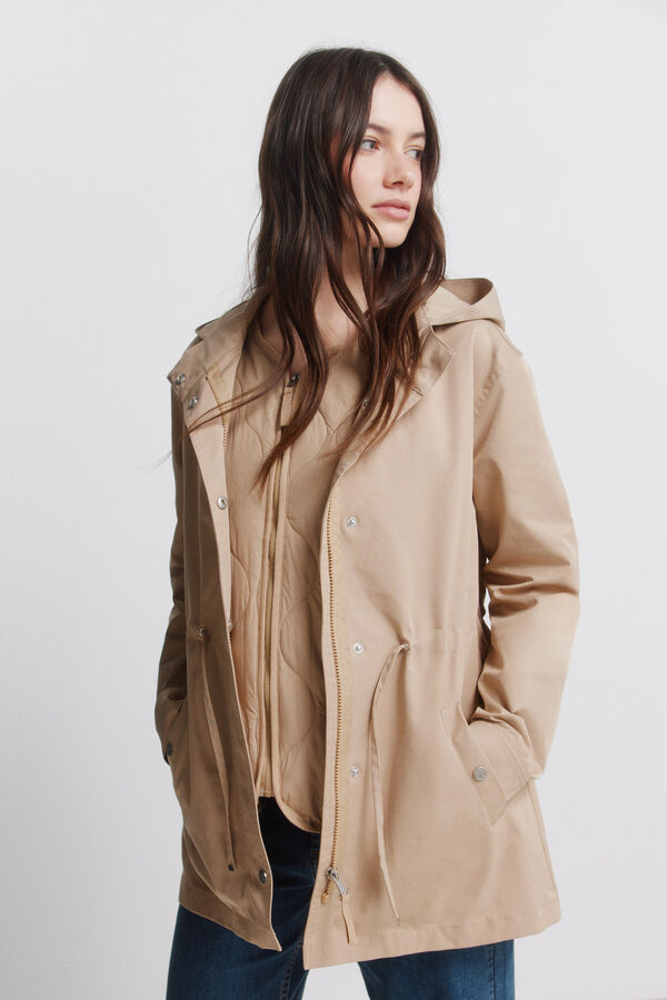 Springfield Parka com capuz repelente &agrave; &aacute;gua camel