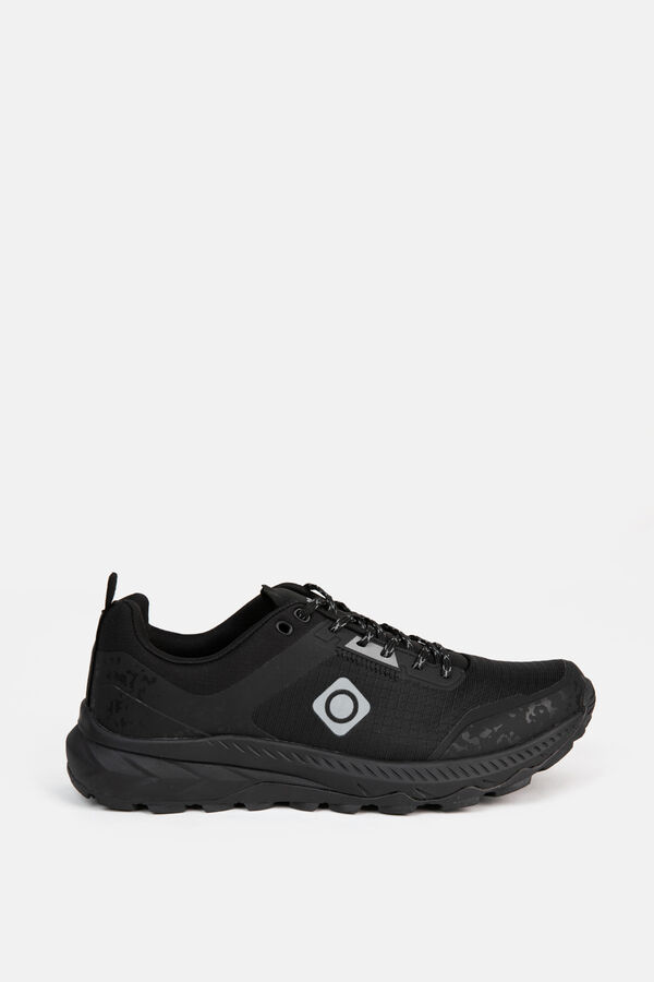 Izas Zapatilla de senderi negro