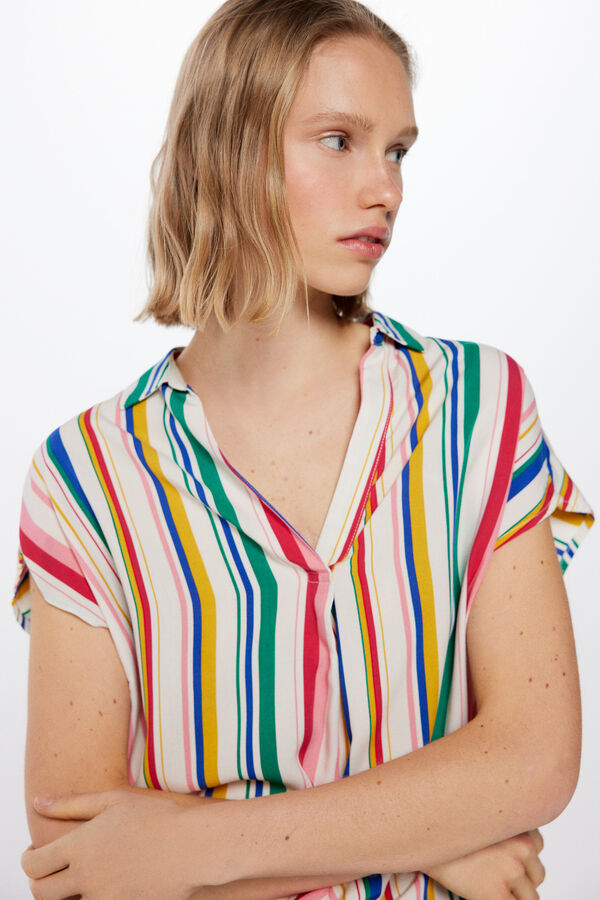 Springfield Blusa Polera Fluida estampado