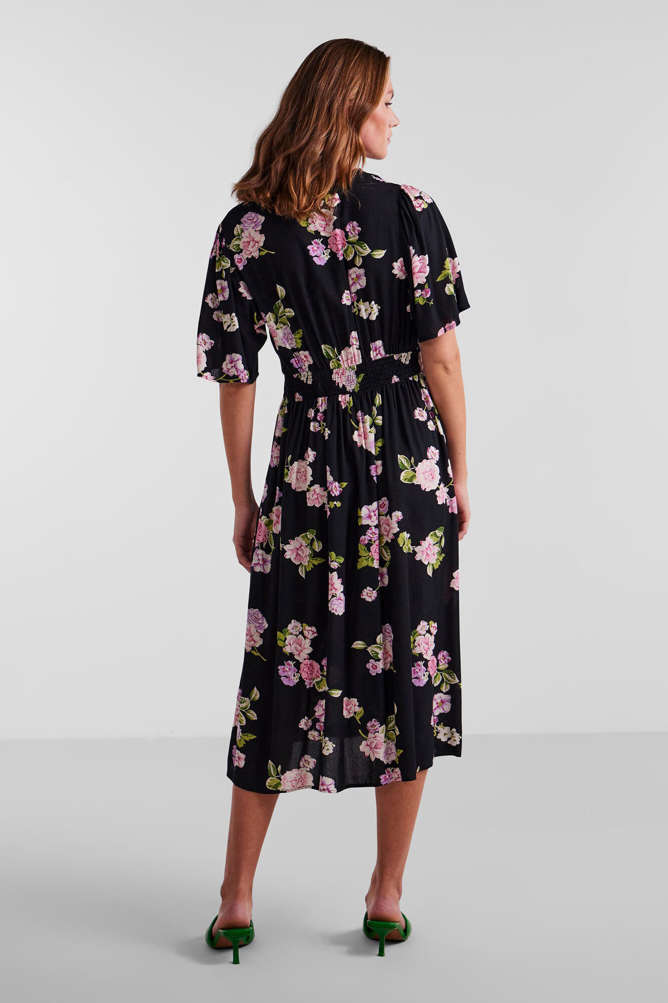 Pieces Vestido comprido de mulher.