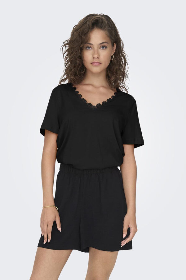 Only Camiseta manga corta cuello pico negro