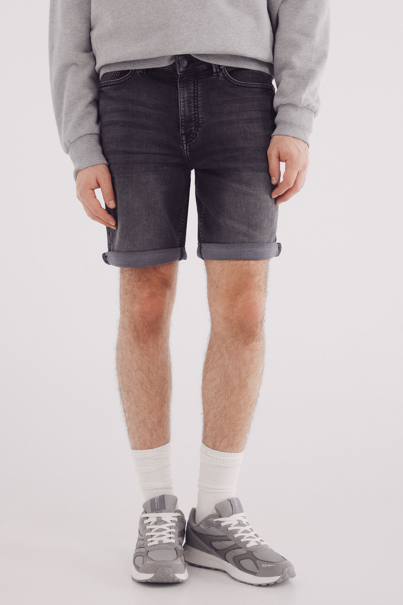 Springfield Bermuda vaquera en knit denim negro lavado