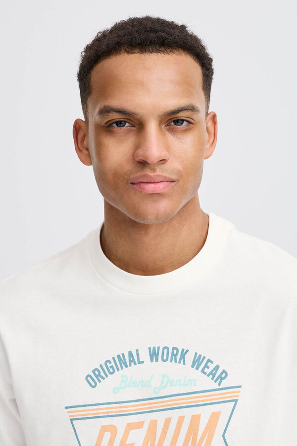 Blend Pacote com 3 camisetas de algod&atilde;o  branco