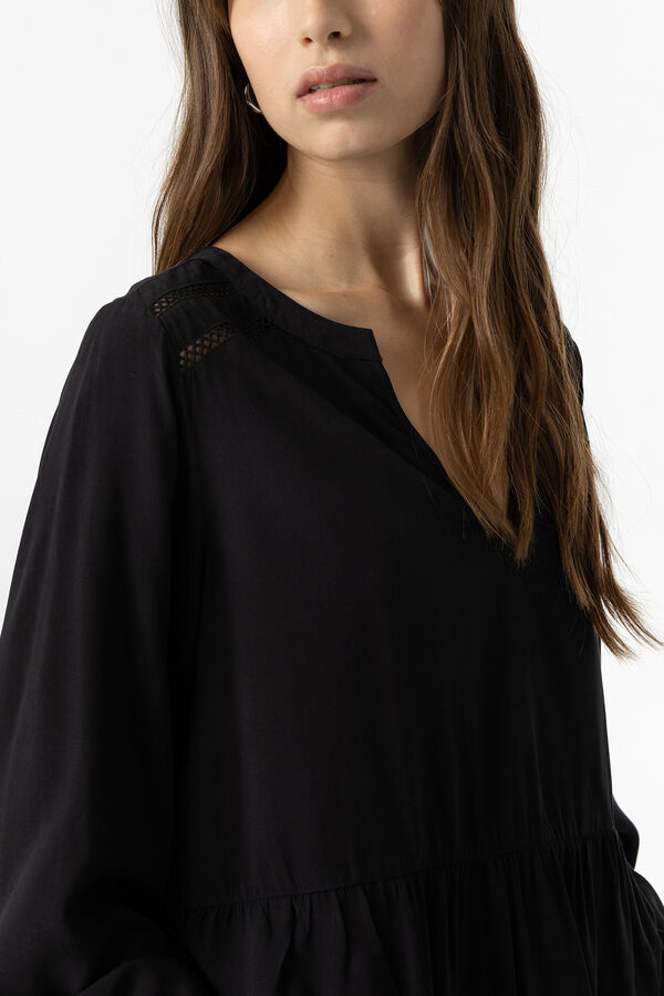 Tiffosi Blusa con Detalles Abiertos negro