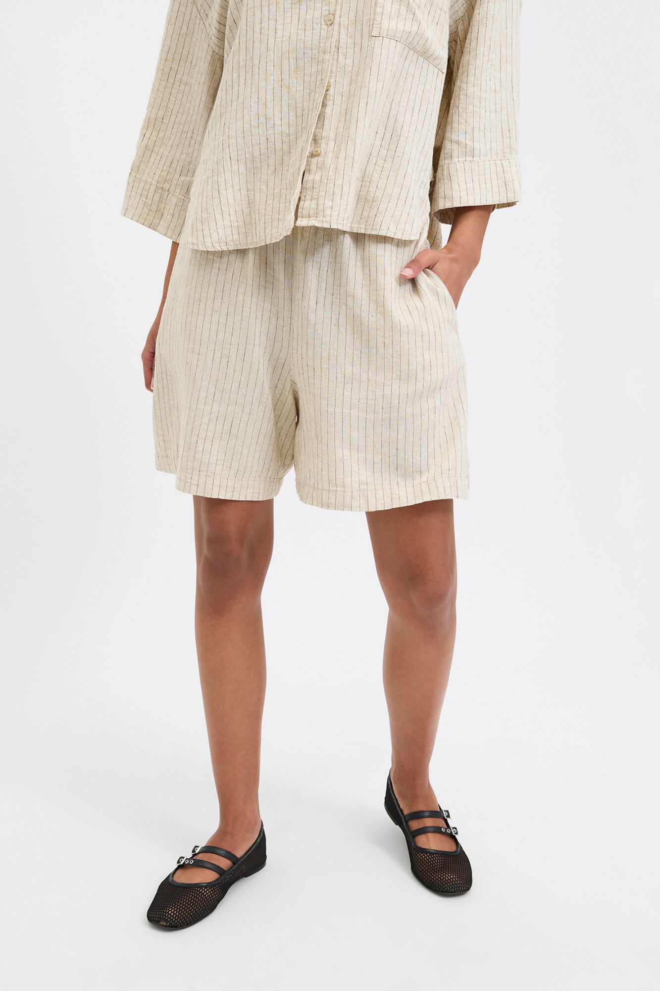 Jack & Jones Shorts ajuste relaxado la&ccedil;o