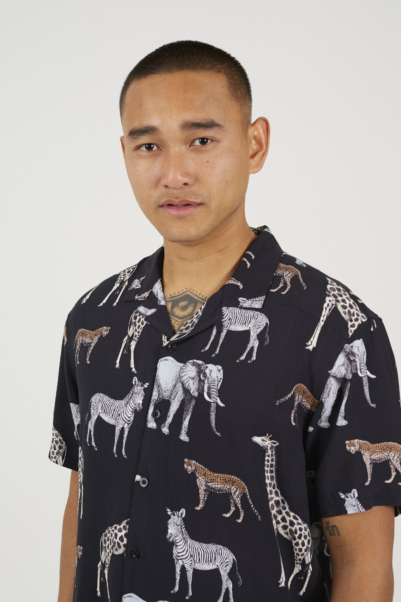 Brave Soul Camisa safari de manga corta