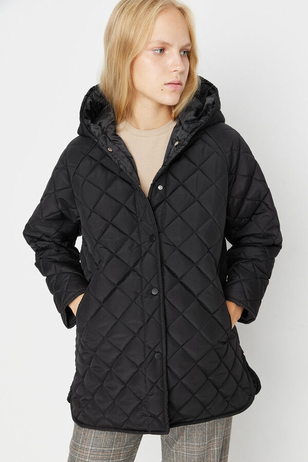 Trendyol Sobretudo acolchoado preto