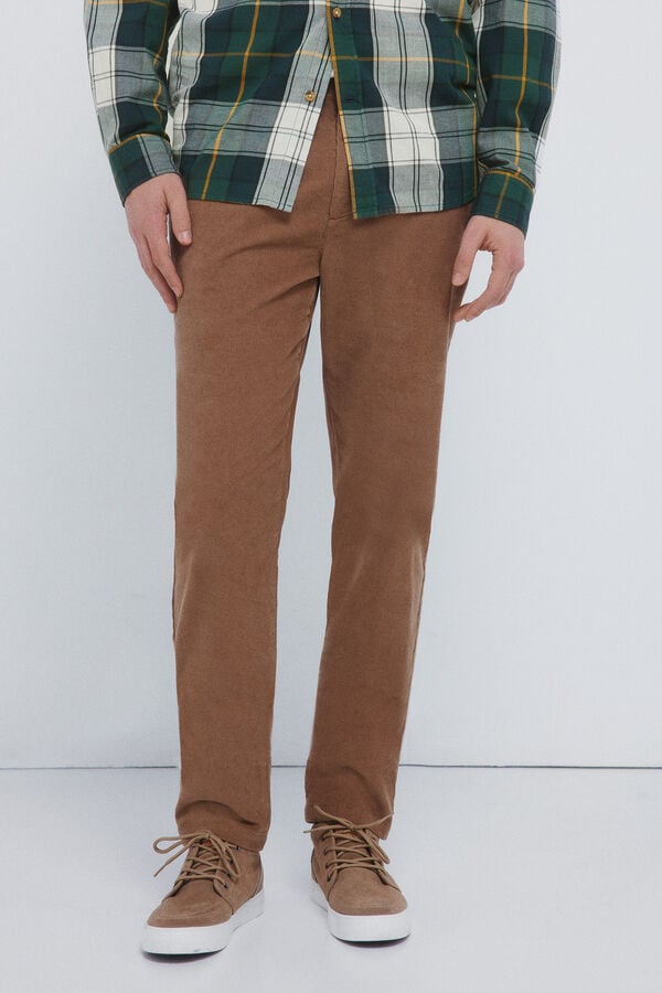 Springfield Cal&ccedil;as chino slim fit de veludo cotel&ecirc; micro castanho