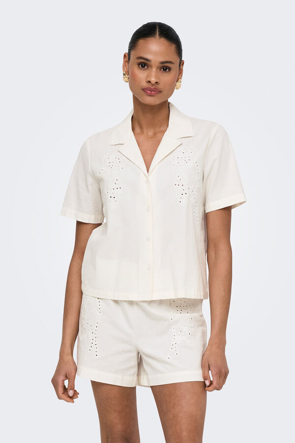 JDY Camisa de manga manga curta bordada branco