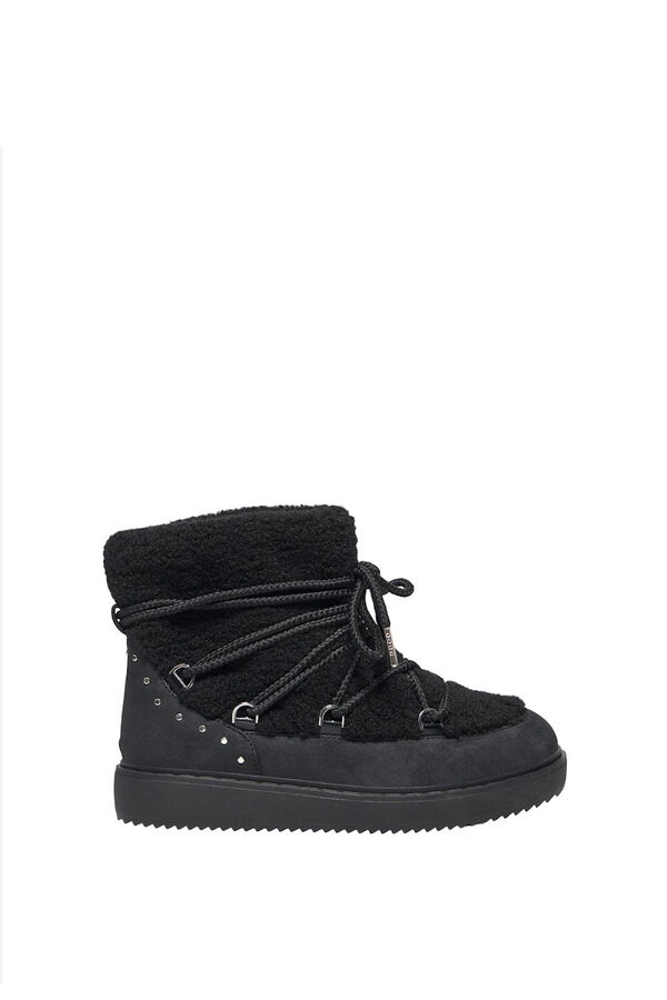 Only Bot&iacute;n de ante y borrego negro