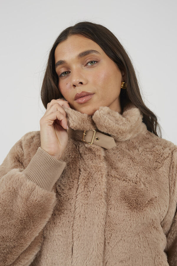 Brave Soul Chaqueta de pelo beige