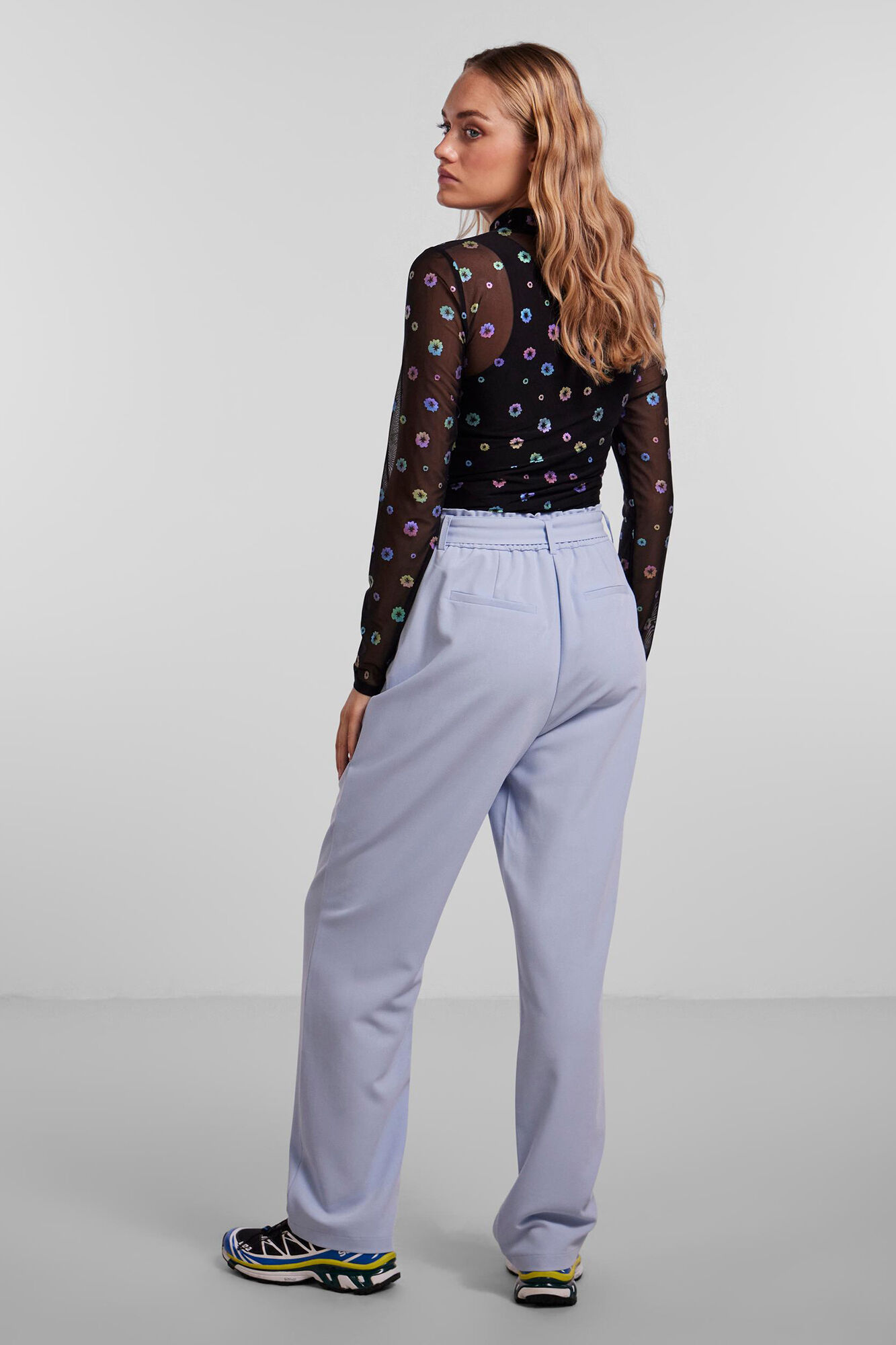 Pieces Pantalon recto de cintura alta