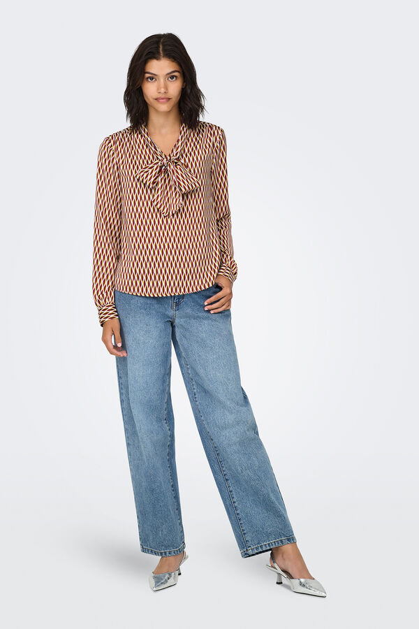 Only Blusa con lazada en el cuello rojo