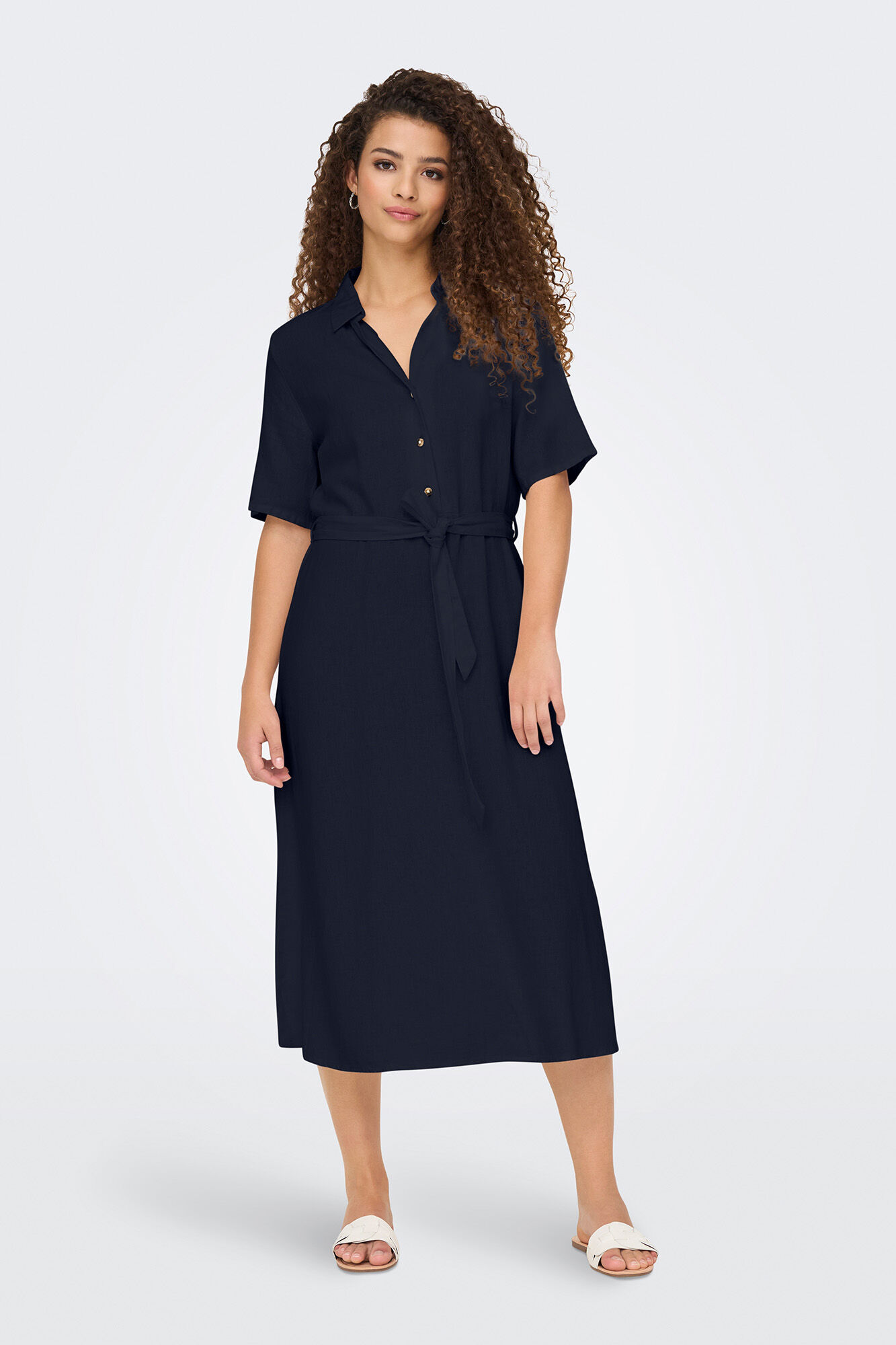 JDY Vestido midi camisero de lino con cintur&oacute;n