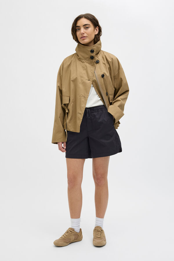 Jack & Jones Camiseta justa curta preto