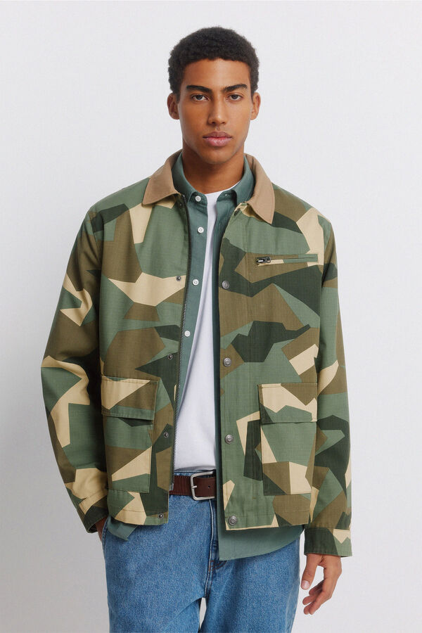 Springfield Parka camuflaje cuello contraste kaki